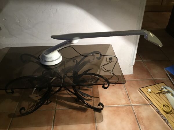Lampe espace base projet disco bertone Stratos design meubles de bureau