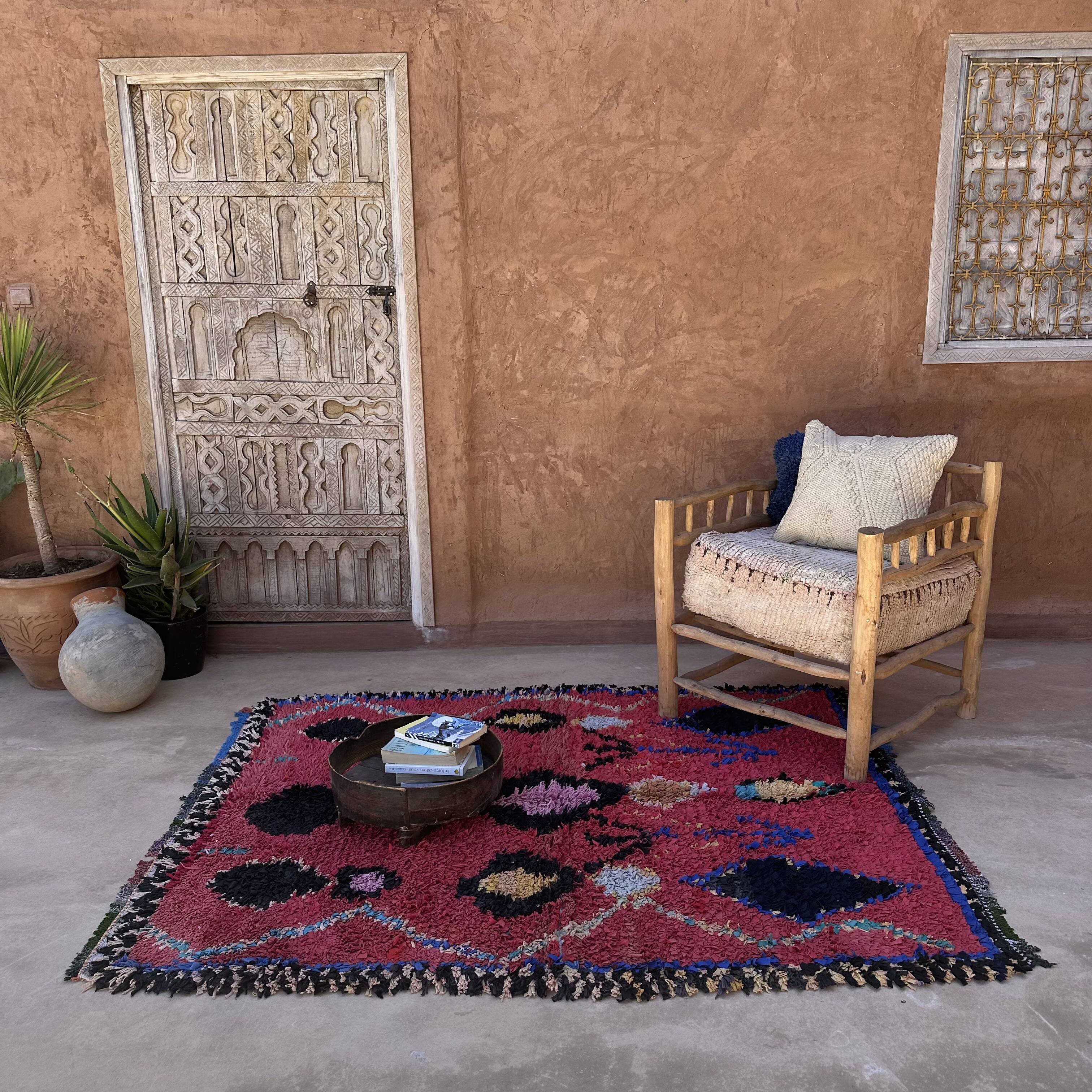 Moroccan red carpet - 152 x 193 cm