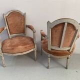 Paire de fauteuils de style Louis XVI en hetre patiné XIX siècle