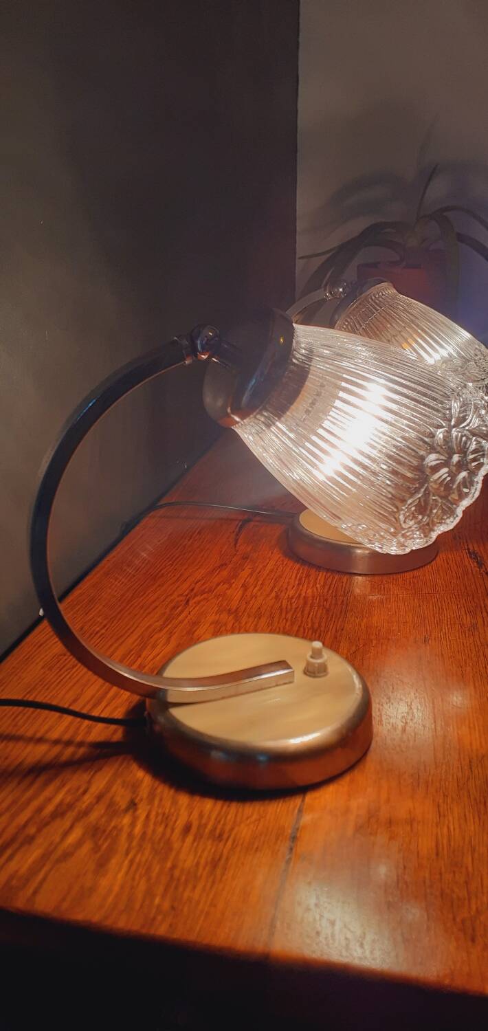Pair of 40s/50s art deco style lamps/wall lights