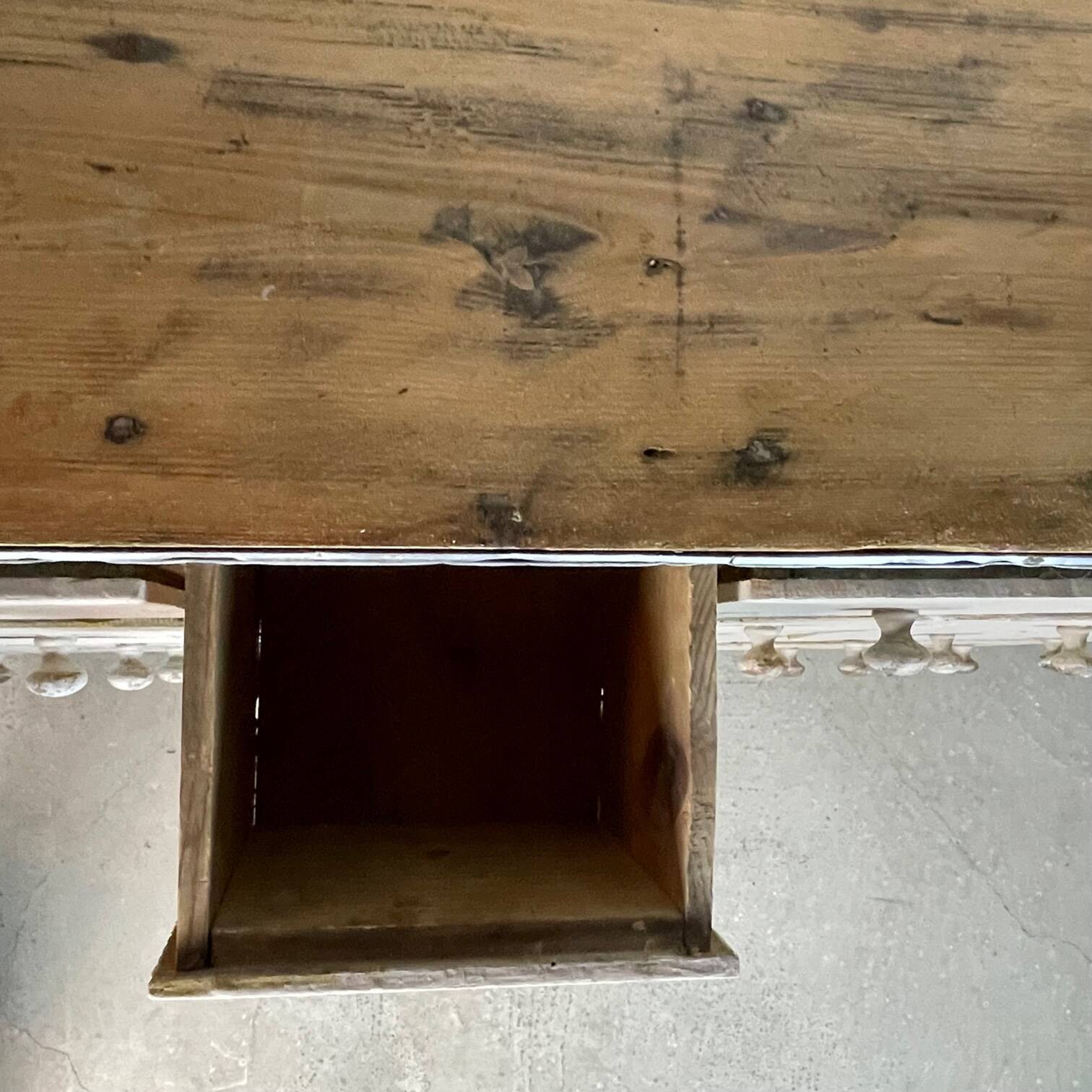 Meuble à 30 tiroirs