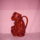 Chimpanzee pitcher; Monkey guitarist musician of the 60s