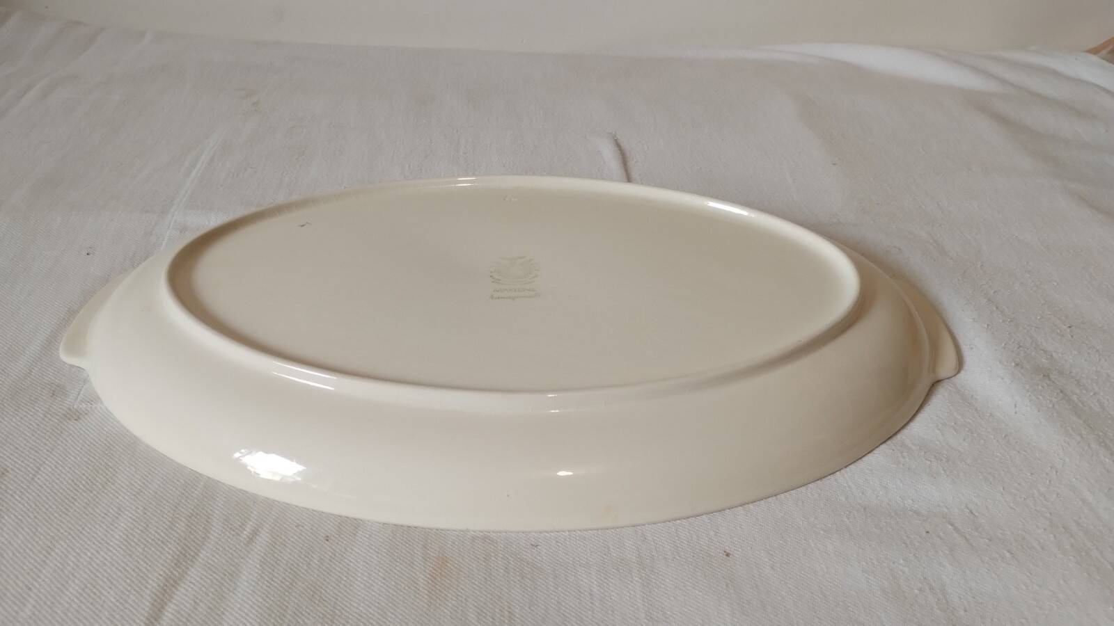 Oval dish from the Villeroy & Boch brand
