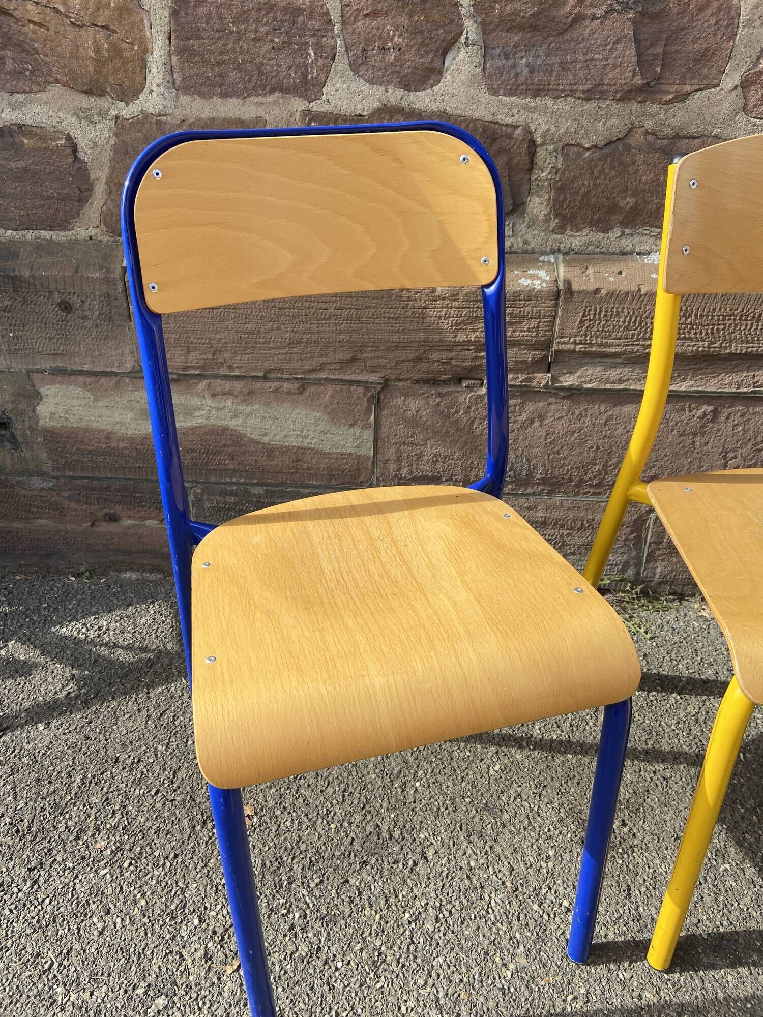 4 mismatched school chairs multicolor industrial vintage school community Mullca DELAGRAVE f