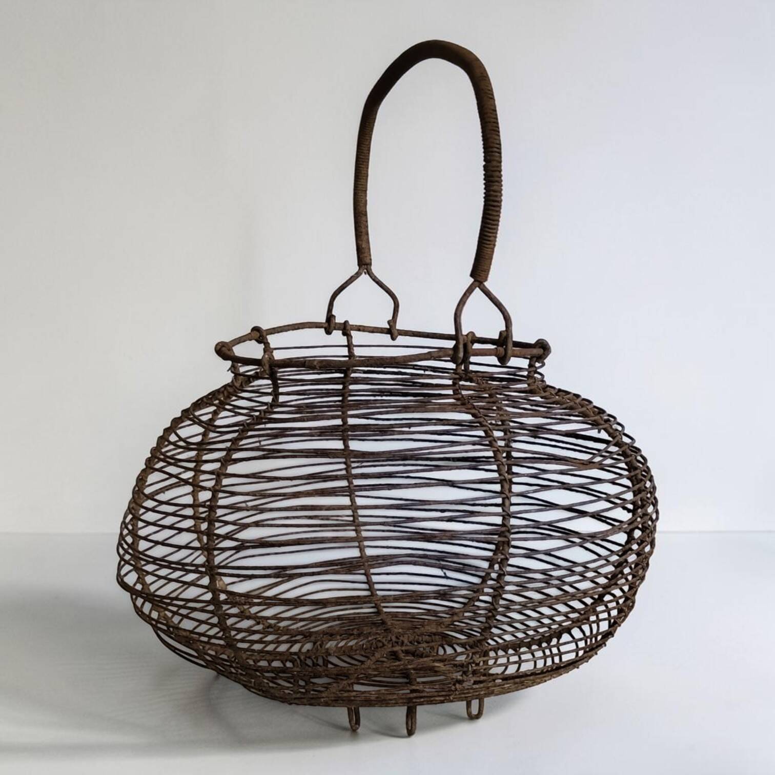 Egg basket