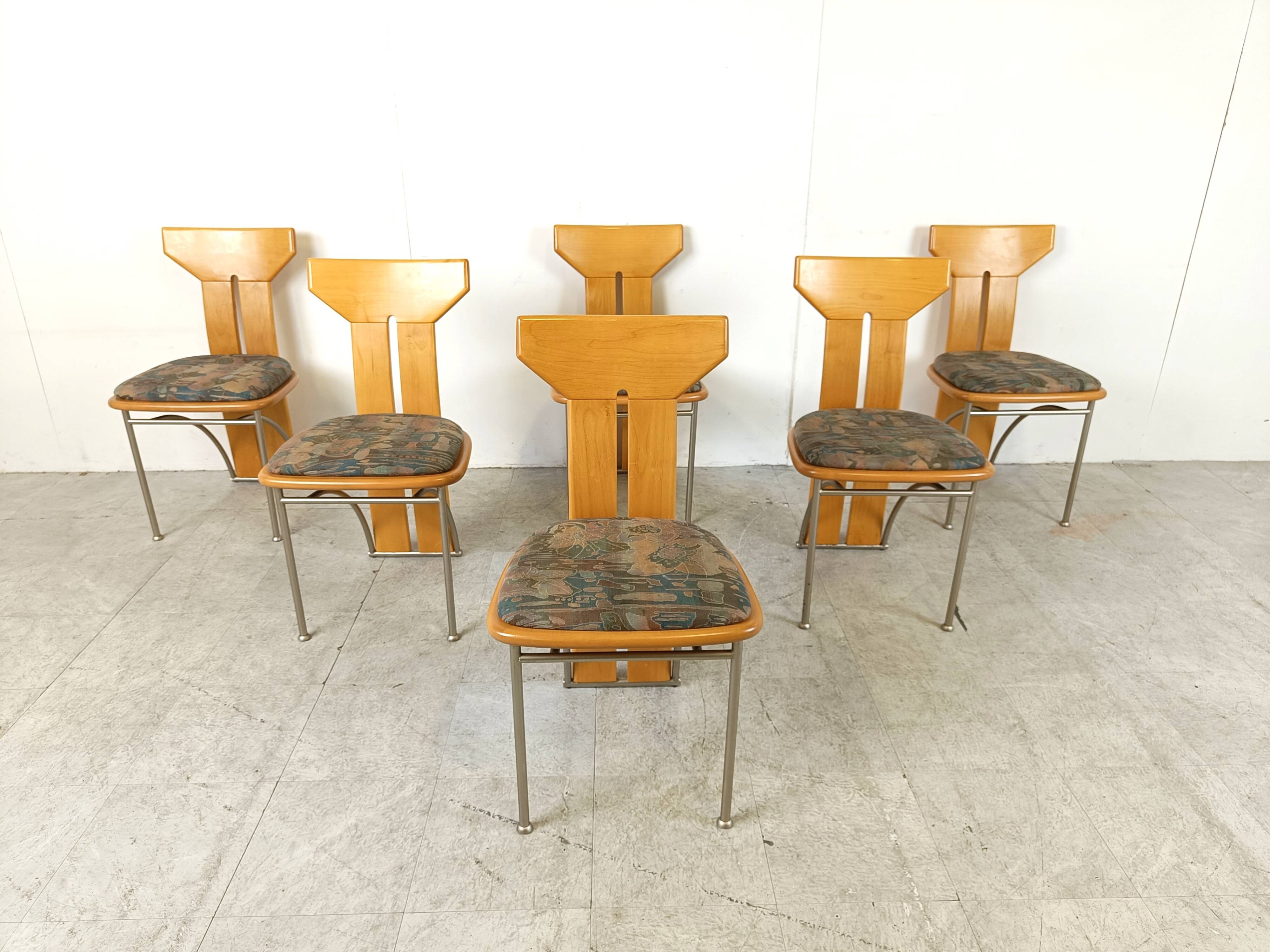 Ensemble de 6 chaises à repas italiennes postmodernes, 1980