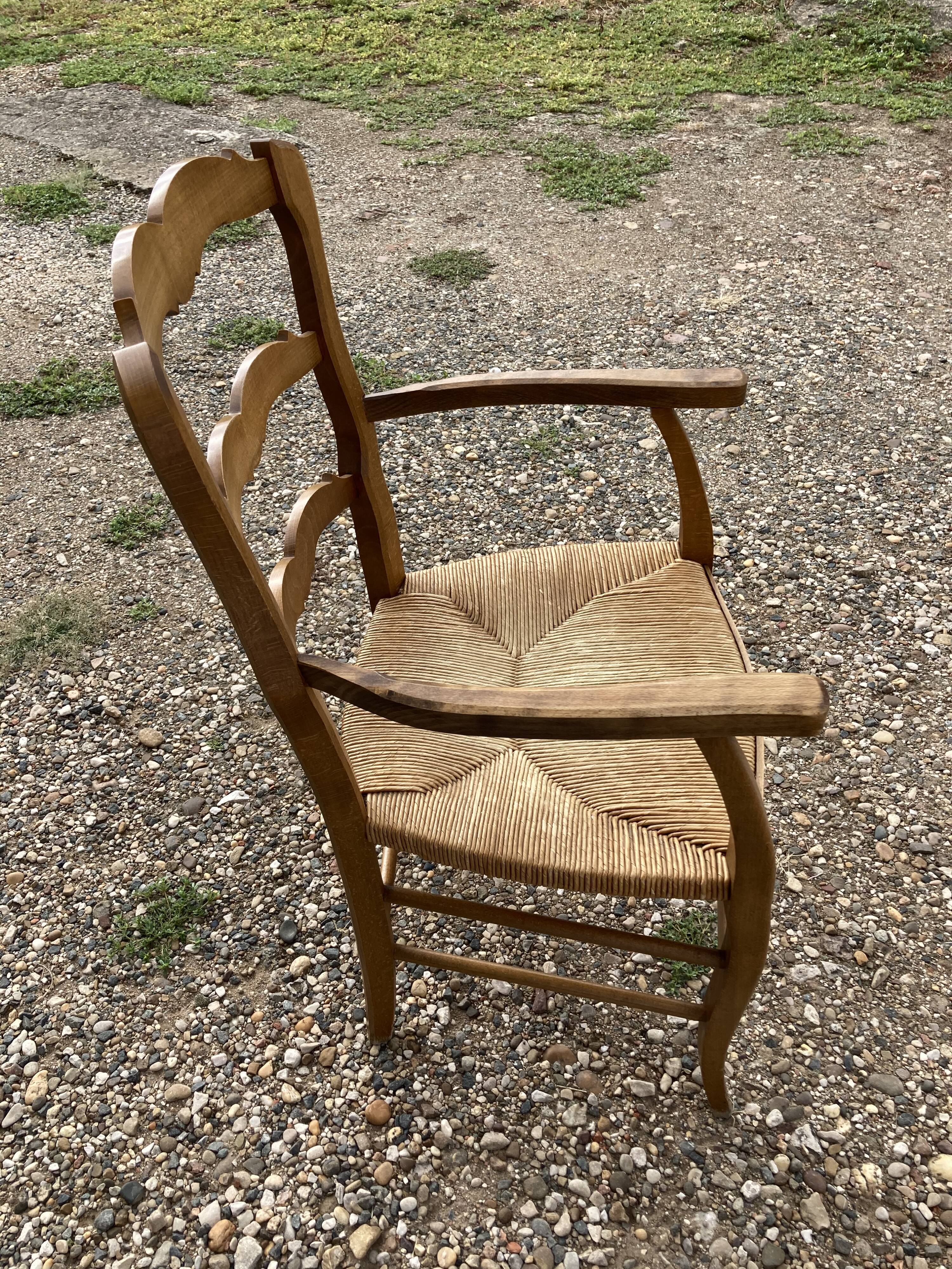 Series of 4 "good woman" mulched chairs