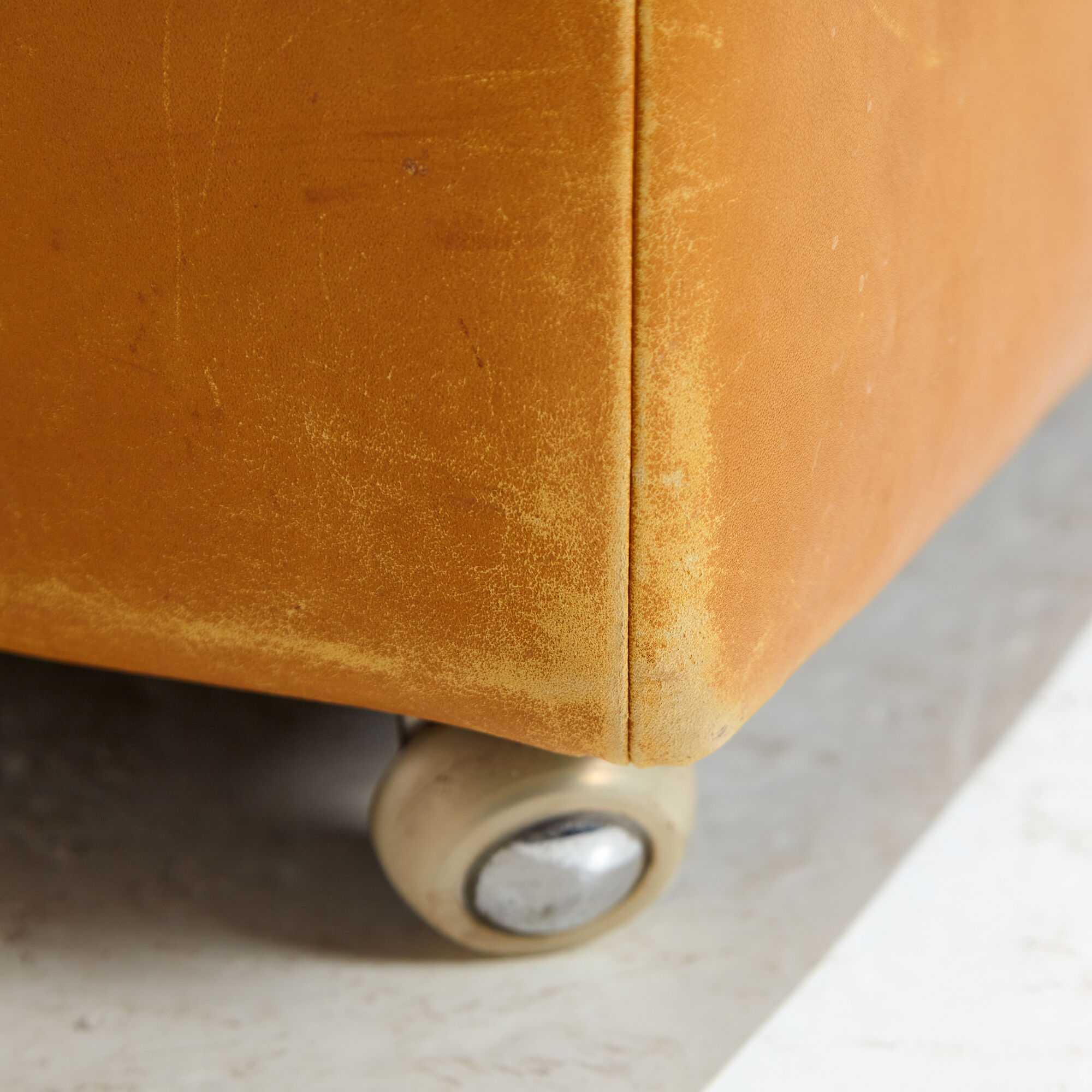 Modular leather sofa set