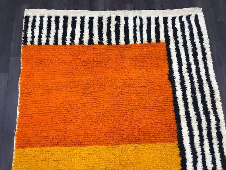 Beni Ouraine rug in pure wool, hand-woven, size 200 x 300 cm