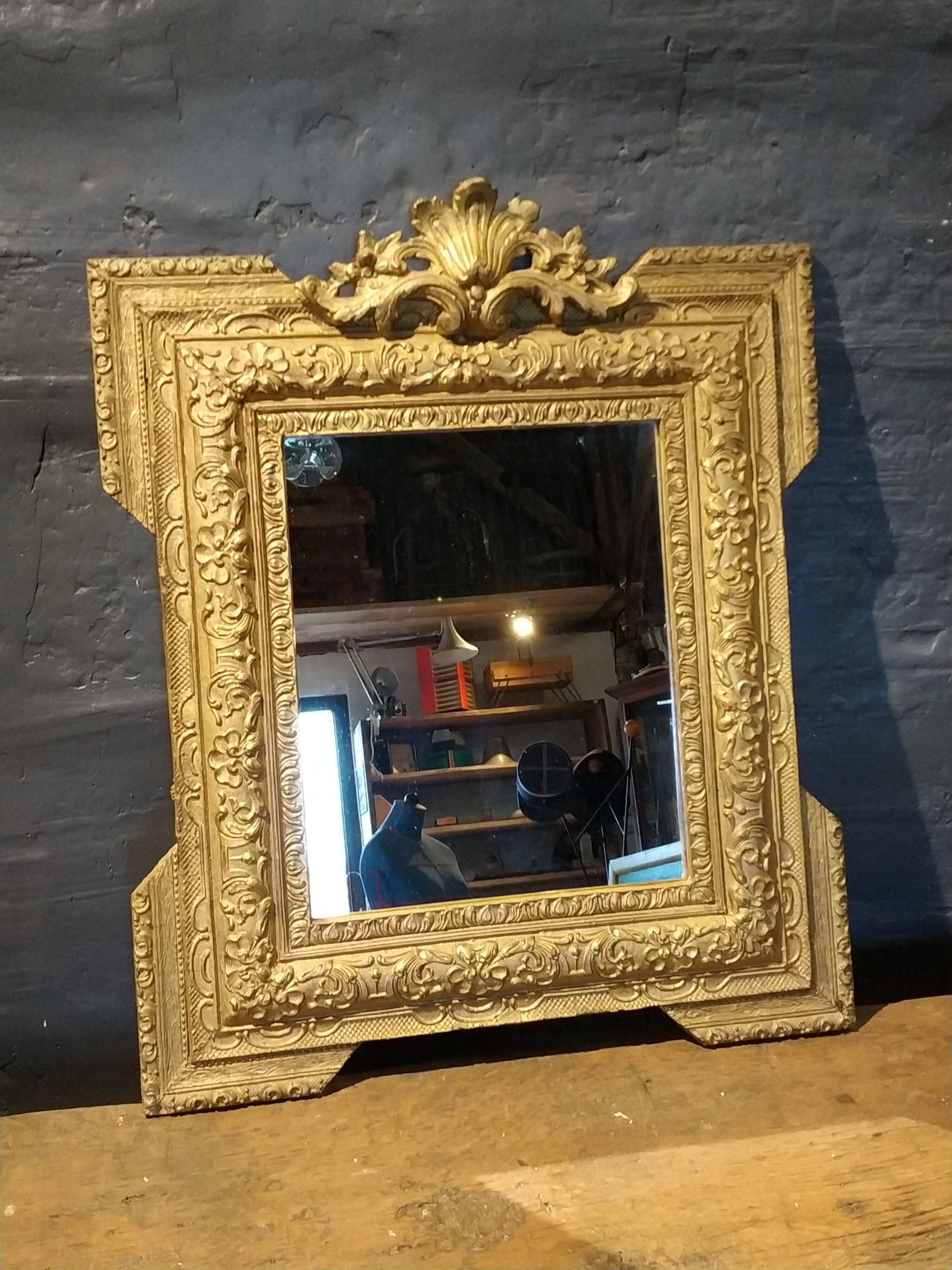 Mirror of Louis VVI style