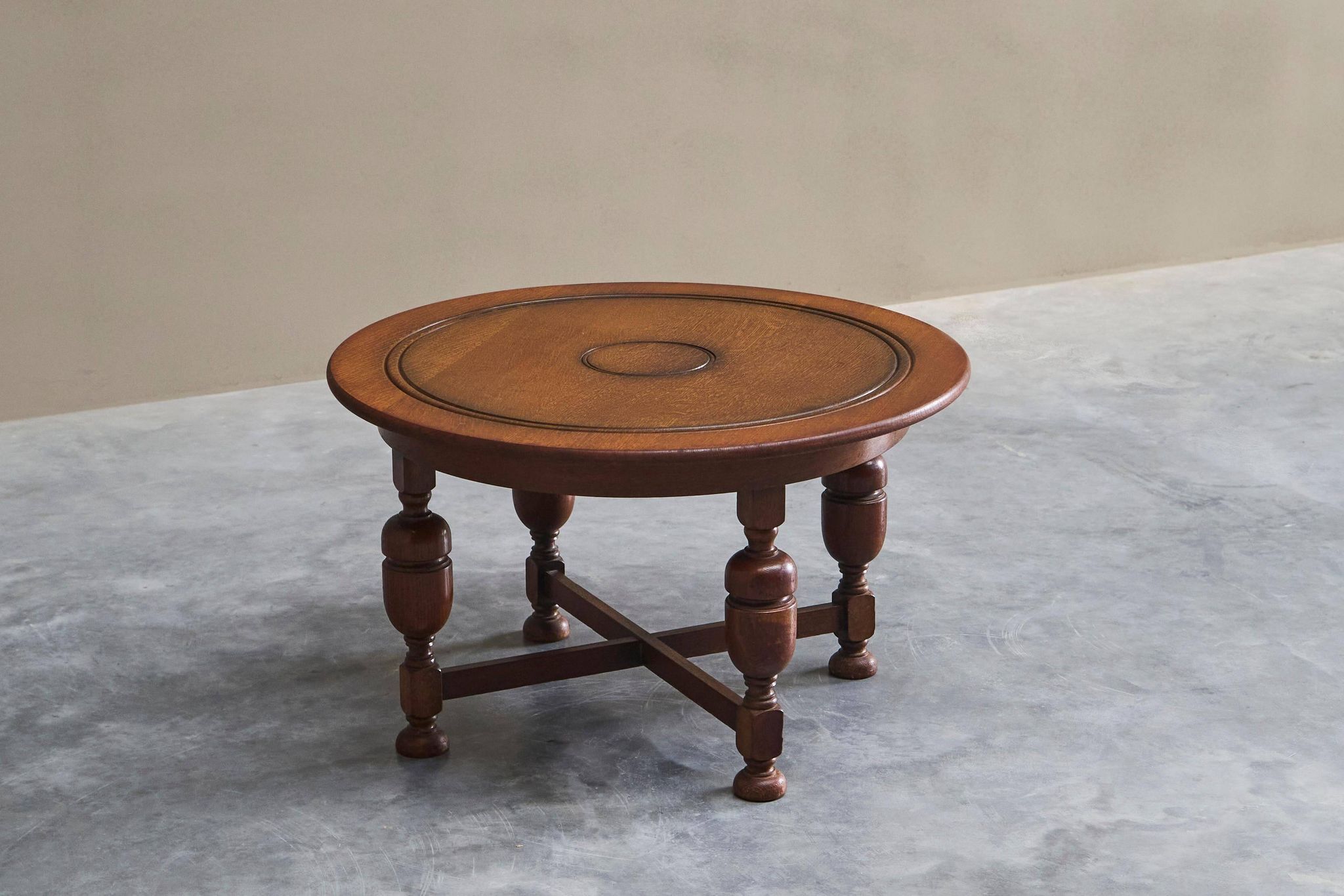 H. Pander & Sons Round Table in Solid Oak with Baluster Legs, 1920s