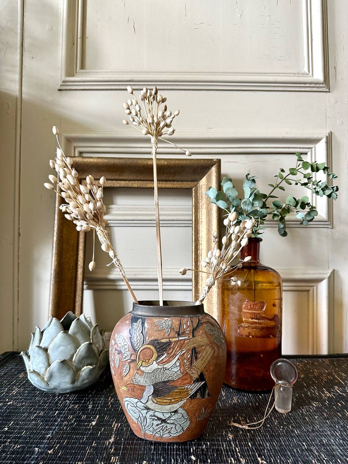Vase en laiton émaillé