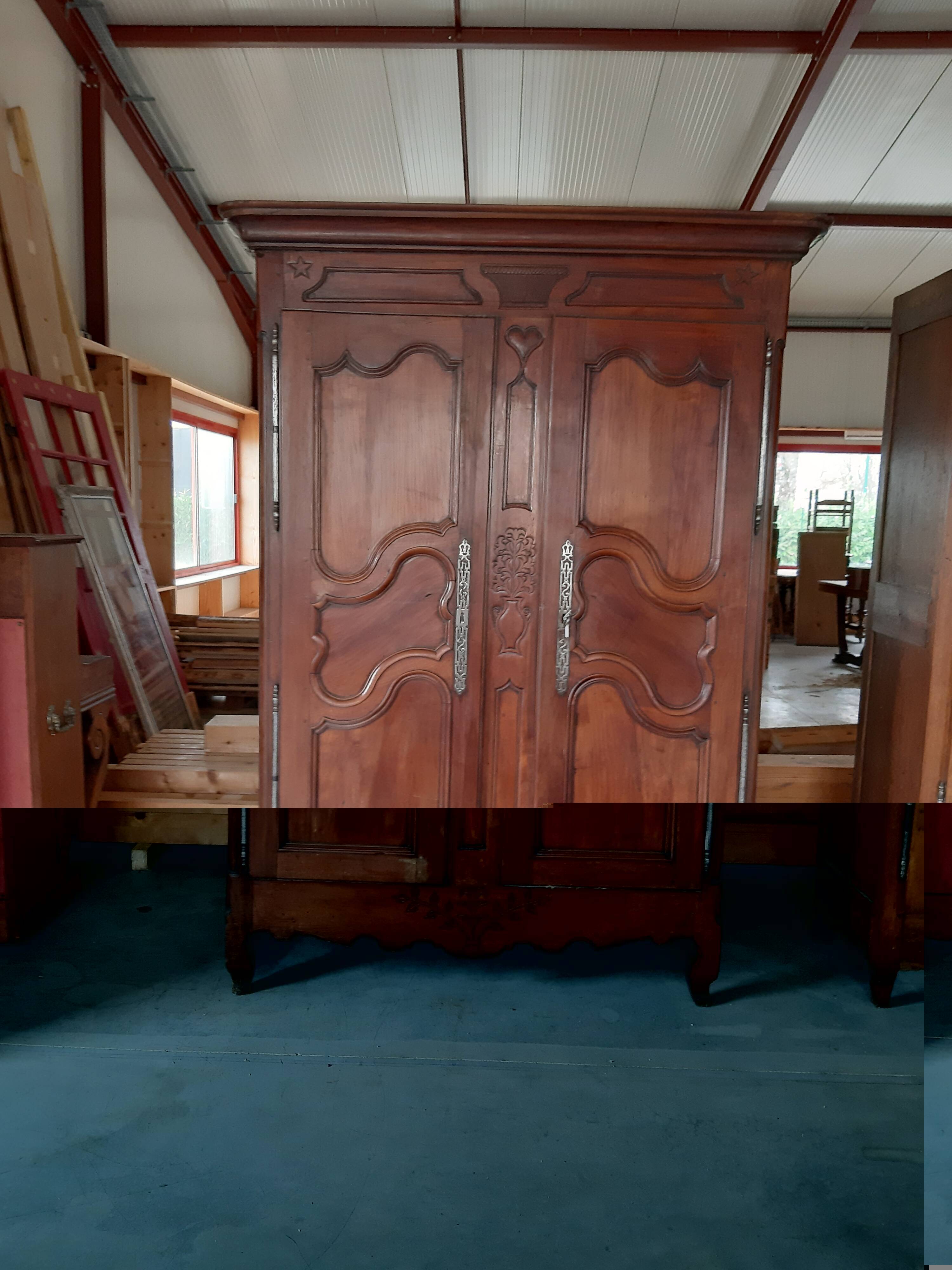 Wardrobe Louis XV merisier