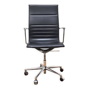 Una Chair Management executive chair, ICF