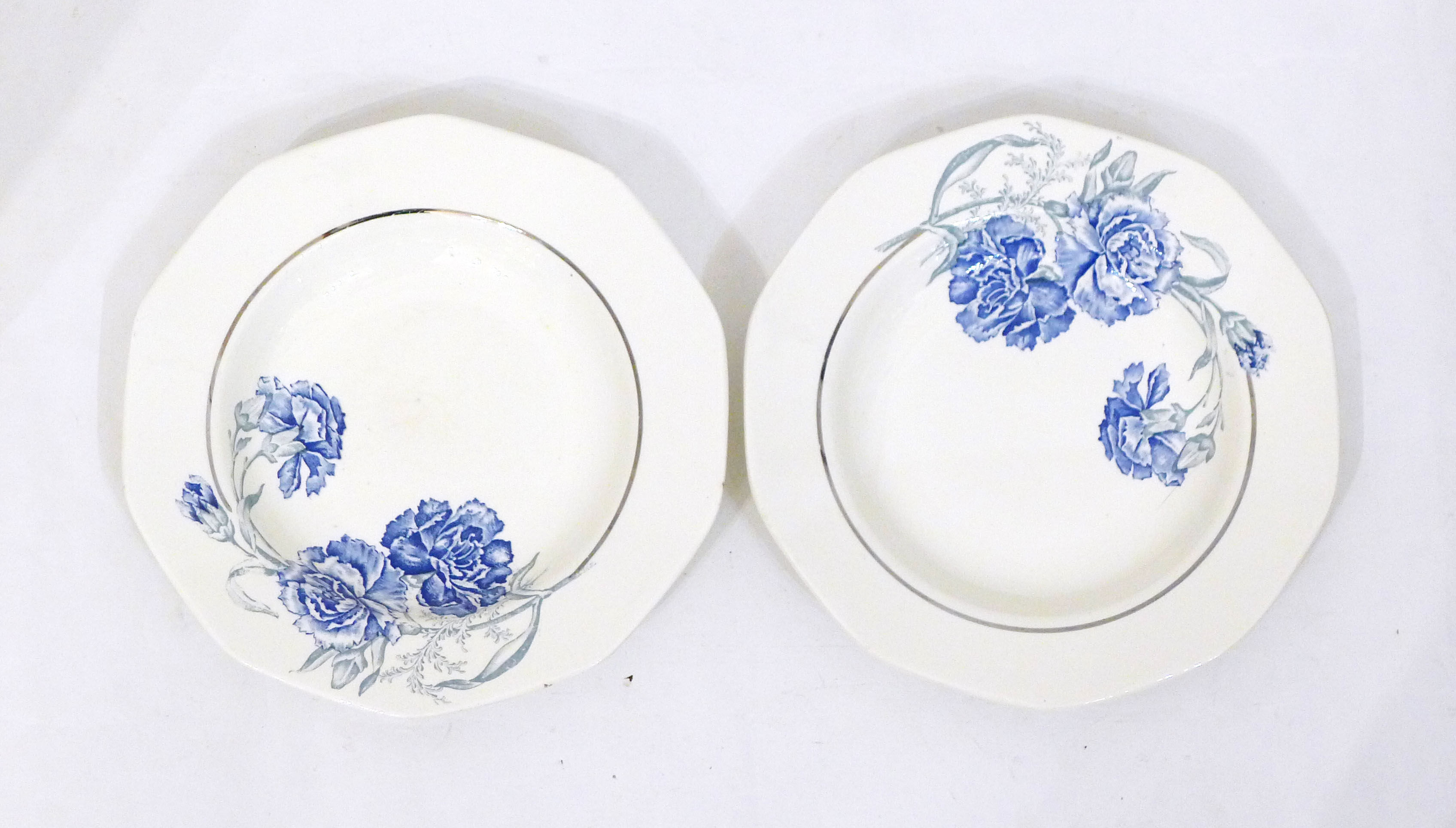 Pair of plates Saint-Amand 1930