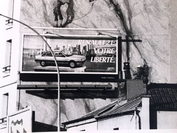 Rosine nusimovici, sans titre (la vache noire), 1987. tirage argentique nb