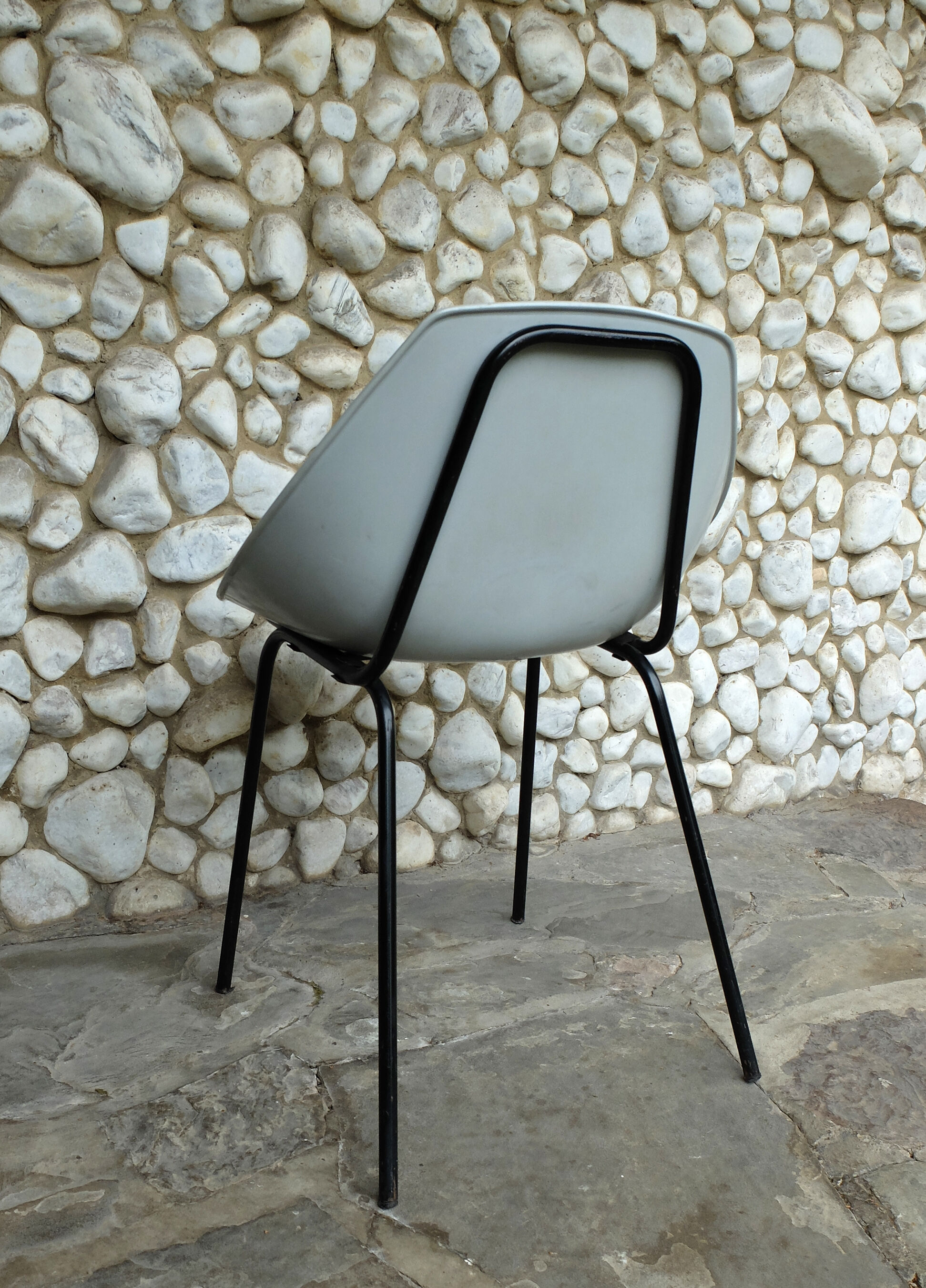 Pierre Guariche grey shell chair for Meurop 1950s-60s