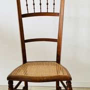 Chaise ancienne