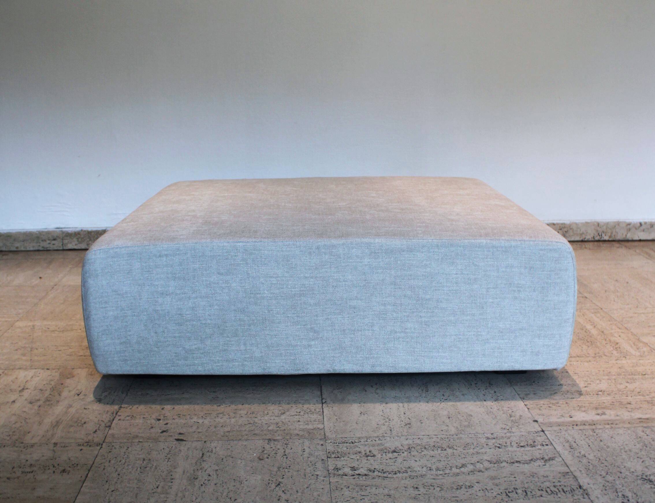 Ottomane, modèle Casa, par Camerich.