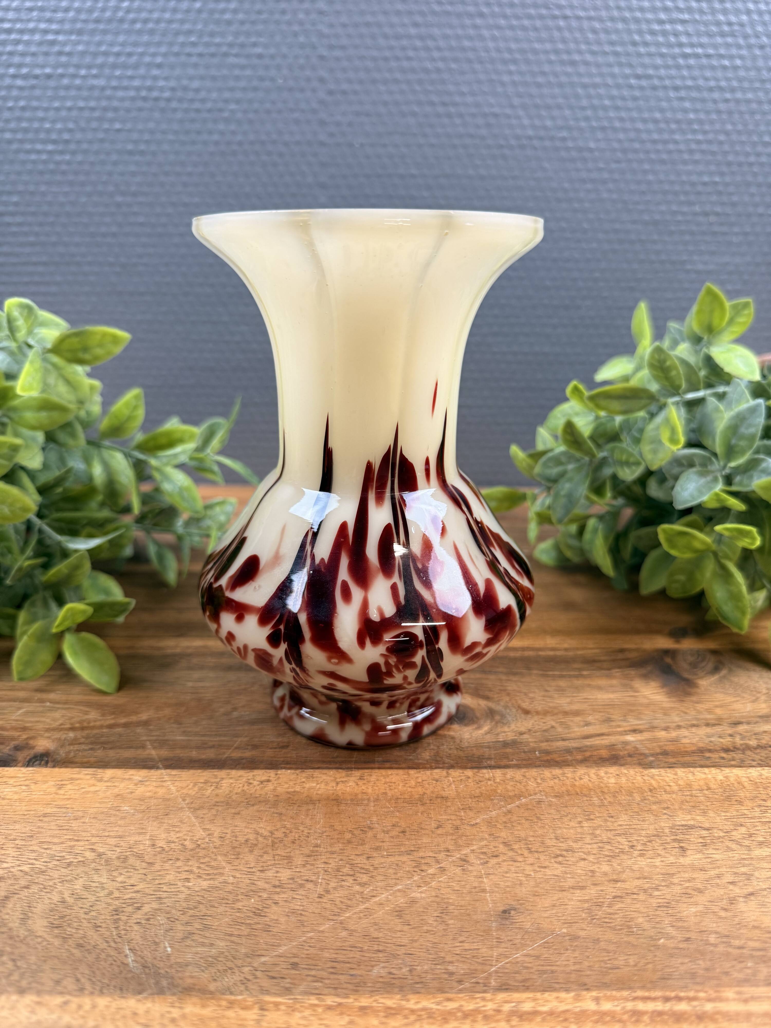 Small Art Deco Vase in Marbled Red Bordeaux Glass