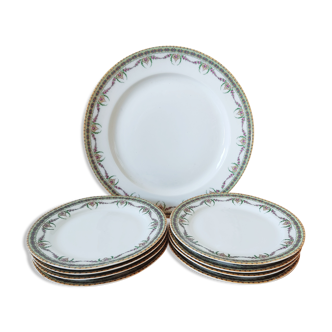 Ensemble de 8 assiettes à dessert et un plat Limoges