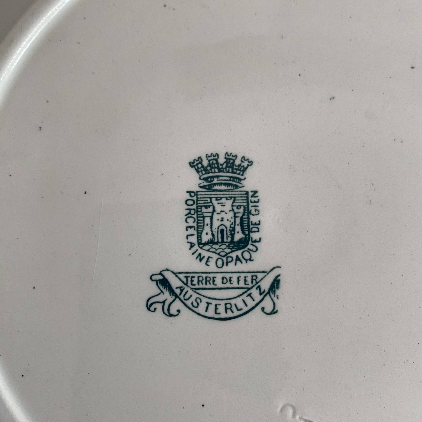 Flat plates in ironstone Gien model Austerlitz