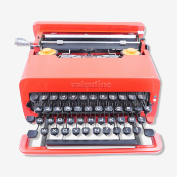 Machine a écrire Valentine d'Ettore Sottsass et Perry King pour Olivetti