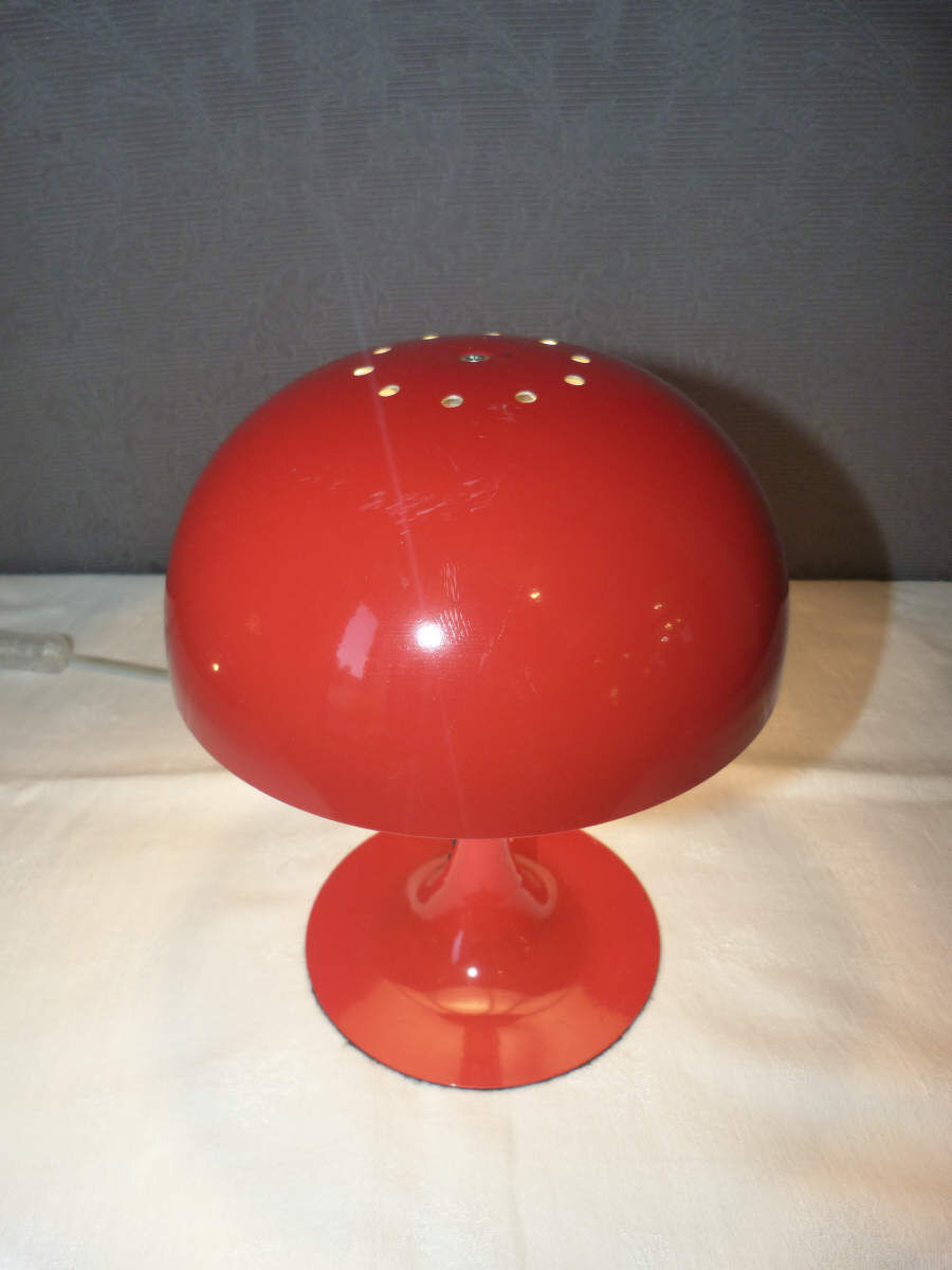 Lampe rouge vintage
