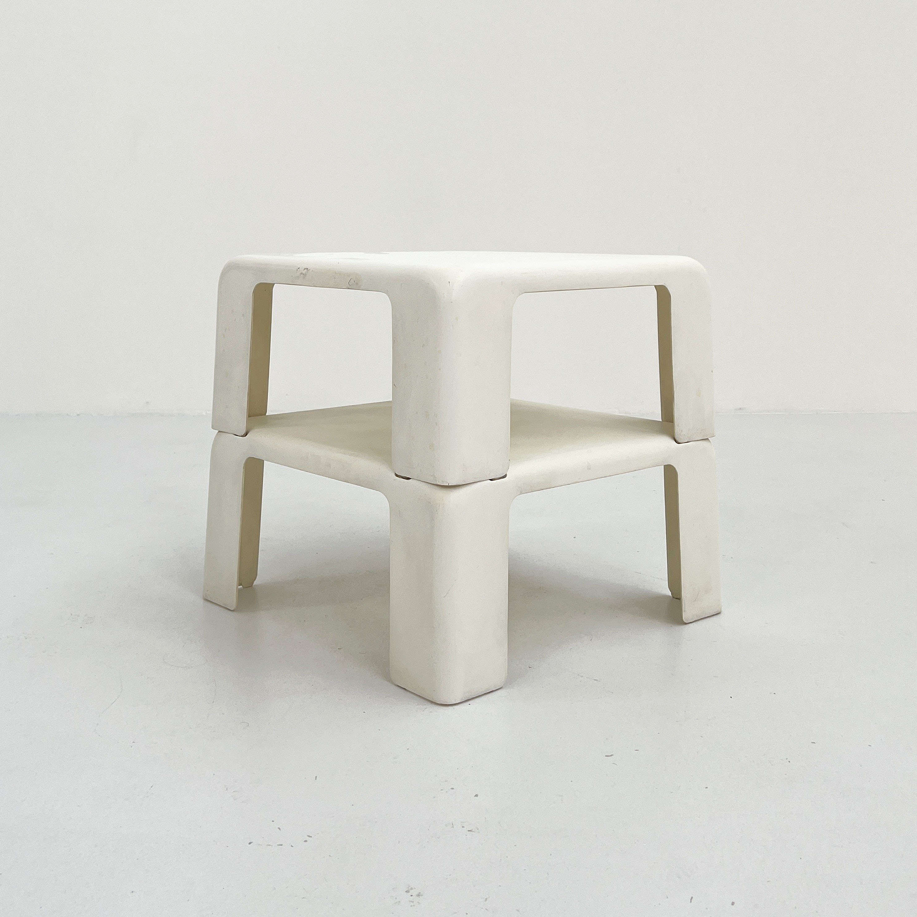 Set of 4 white "Quattro Gatti" side tables by Mario Bellini for C&B Italia, 1960