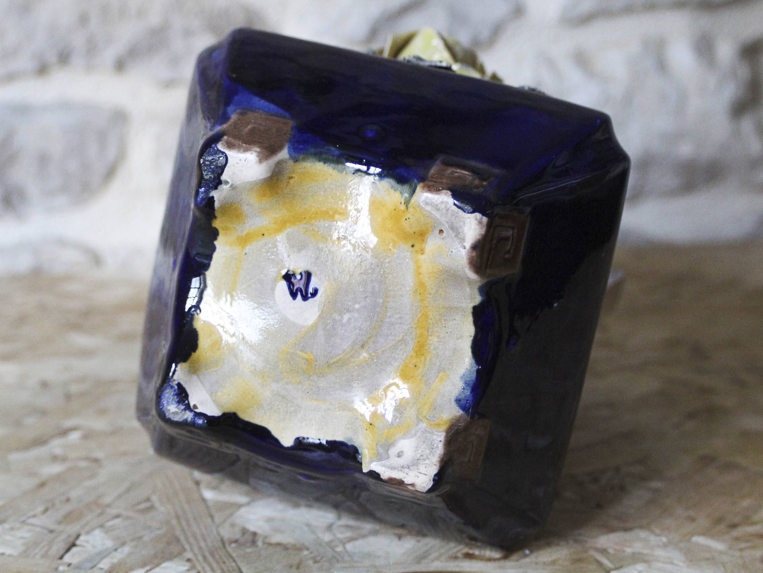 Slip vase decorated with flowers