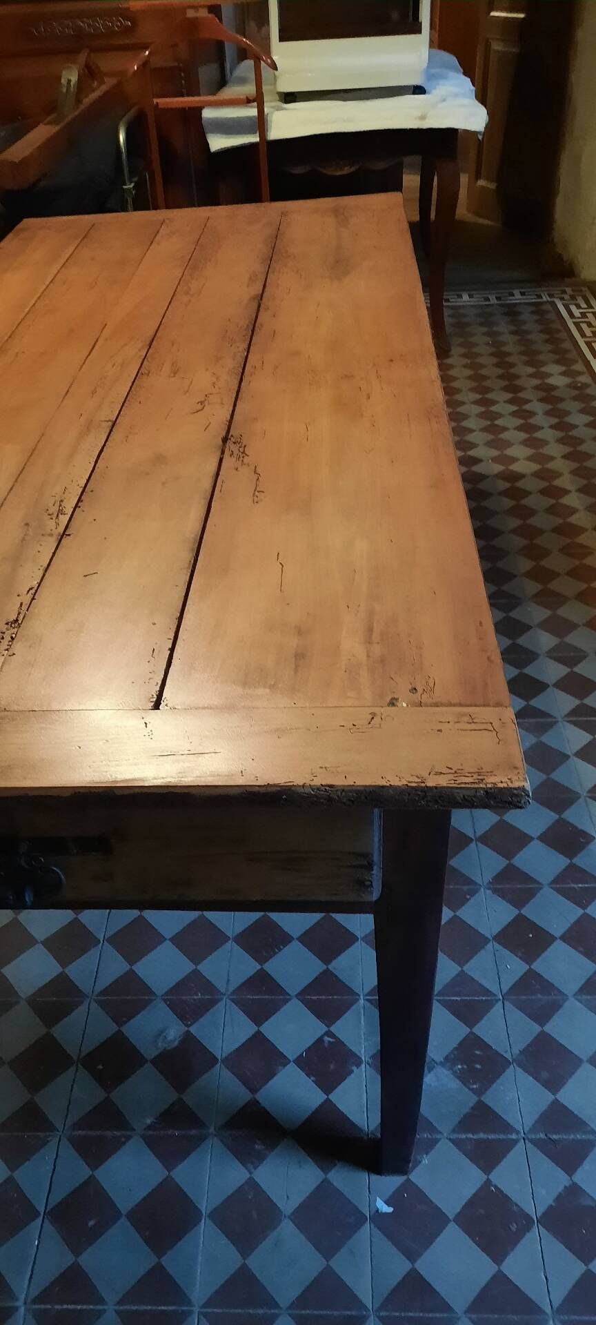 Farm table