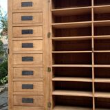 Armoire de notaire en chêne brut massif, 1920