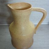 Sandstone pitcher with handle