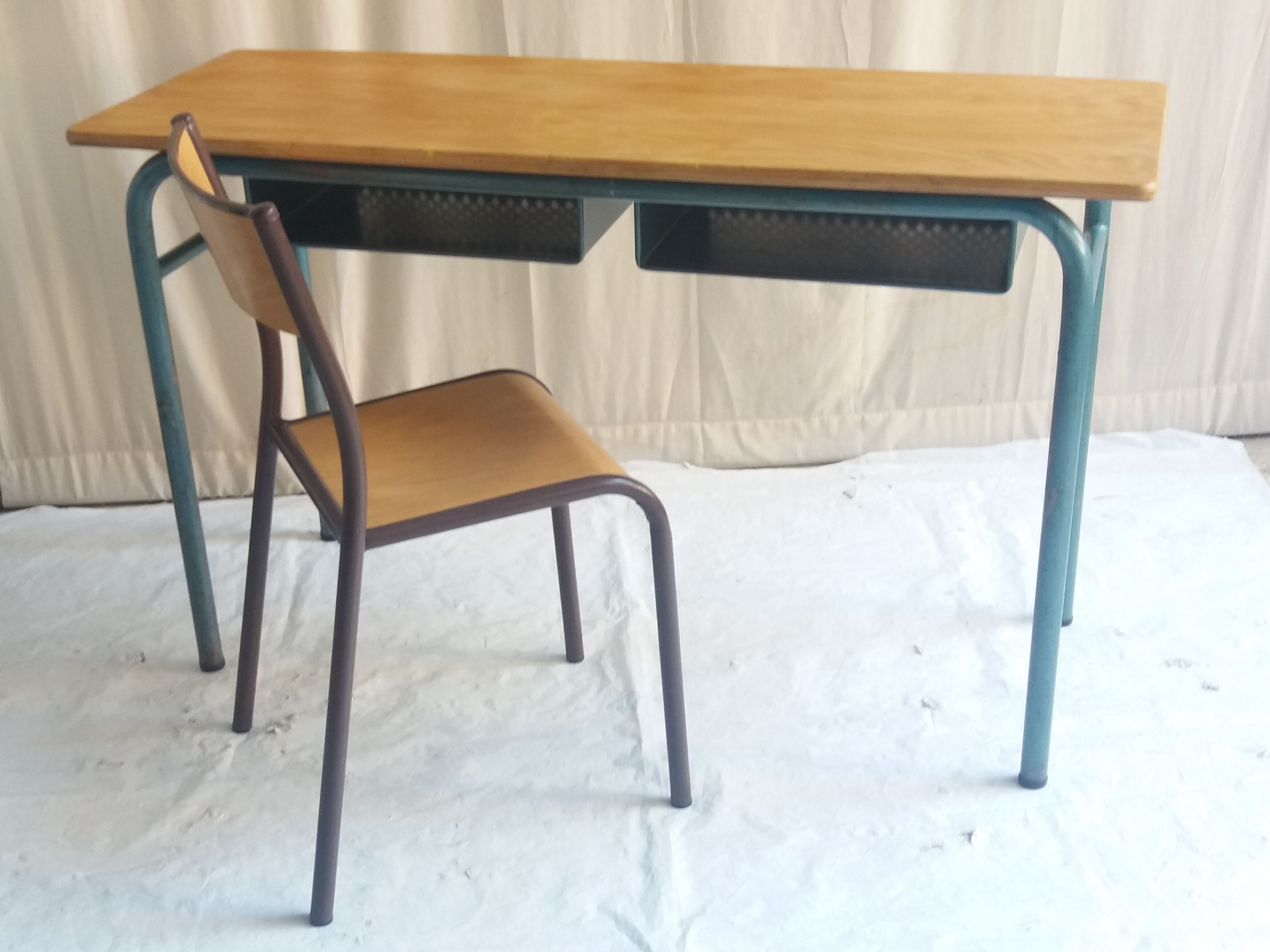 Vintage desk with 2 metal lockers and chair