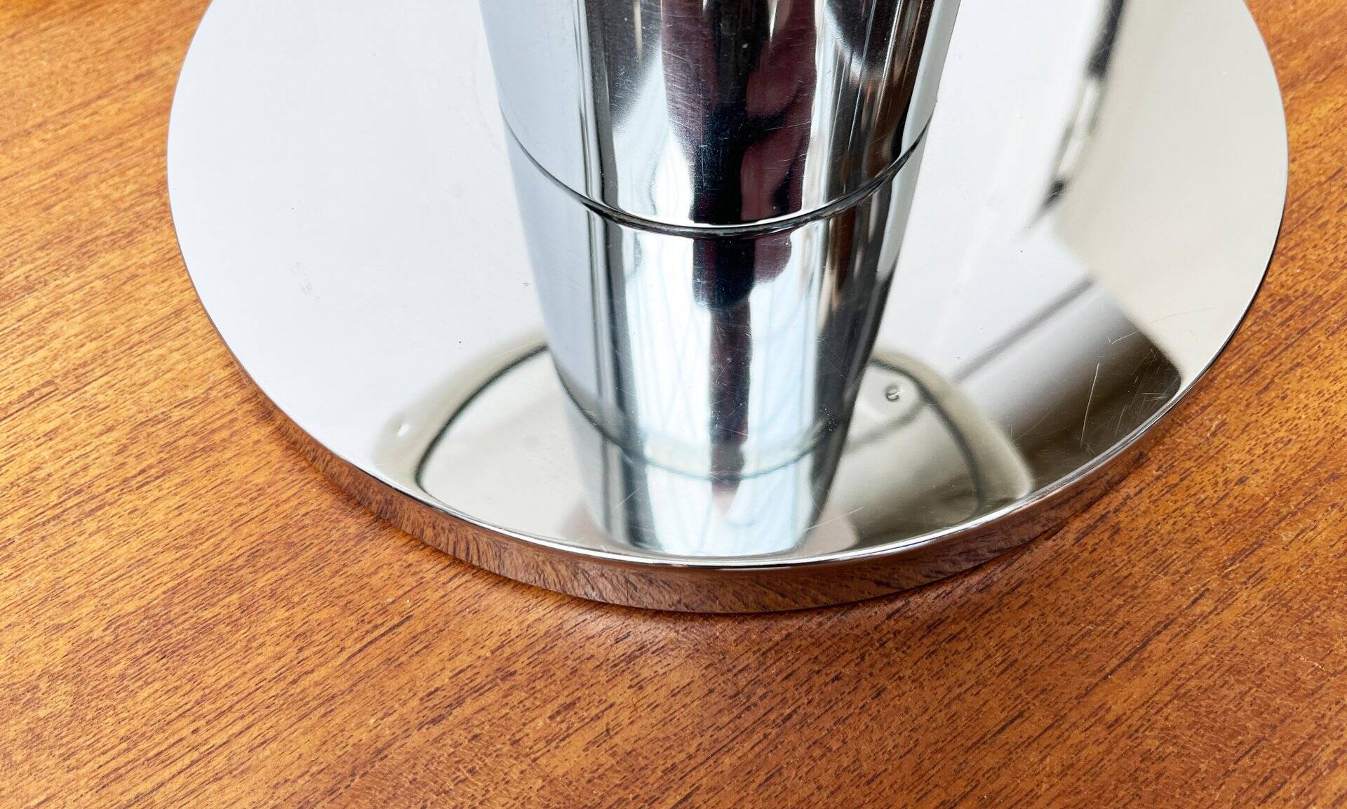 Floor lamp or globe table lamp in chrome and glass, mid-century space, 1960s.