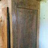 Old Bressane wardrobe in walnut and beech