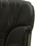 Set of 4 chrome metal and leather chairs