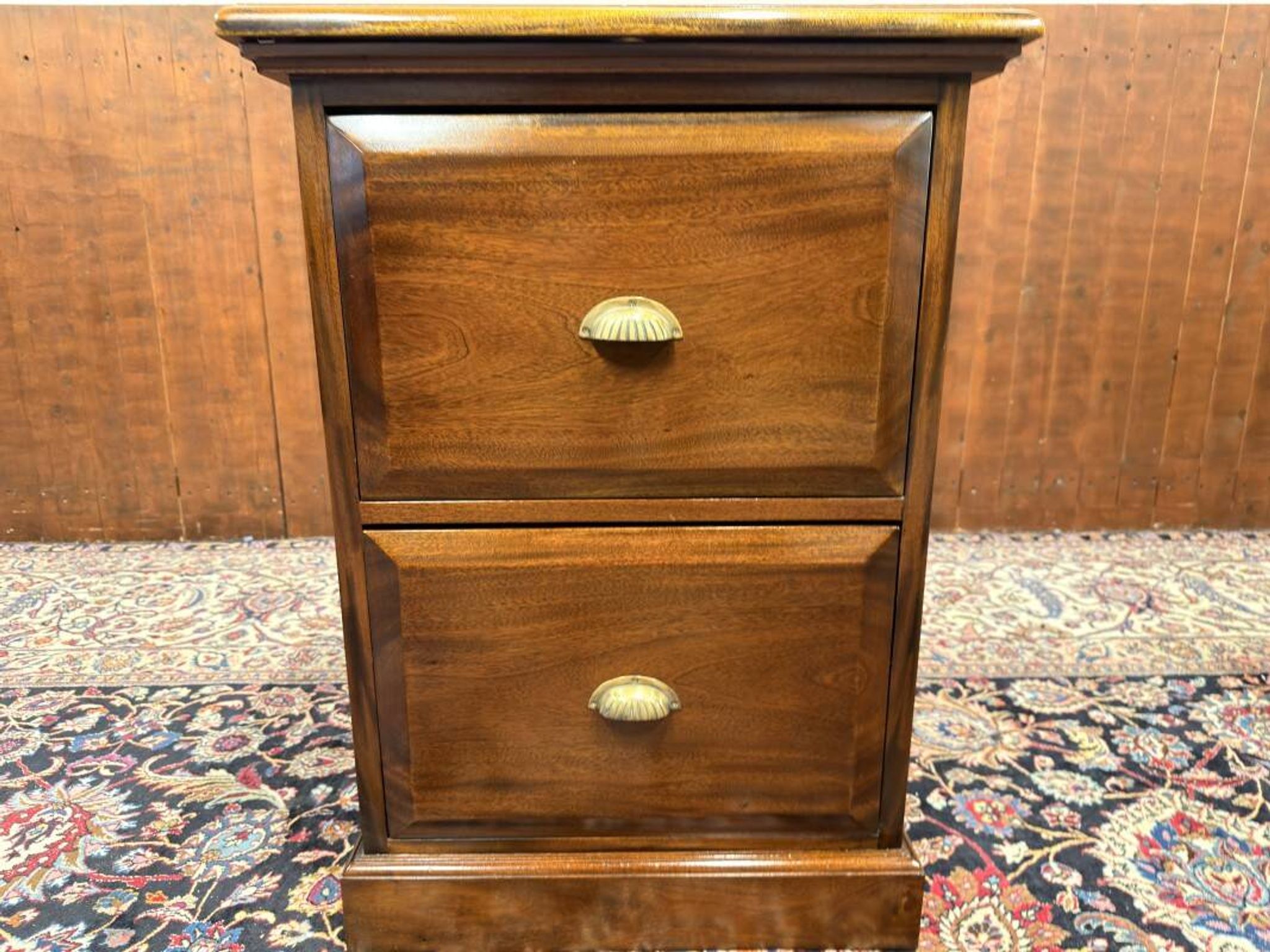 Classic English Mahogany Chest of Drawers