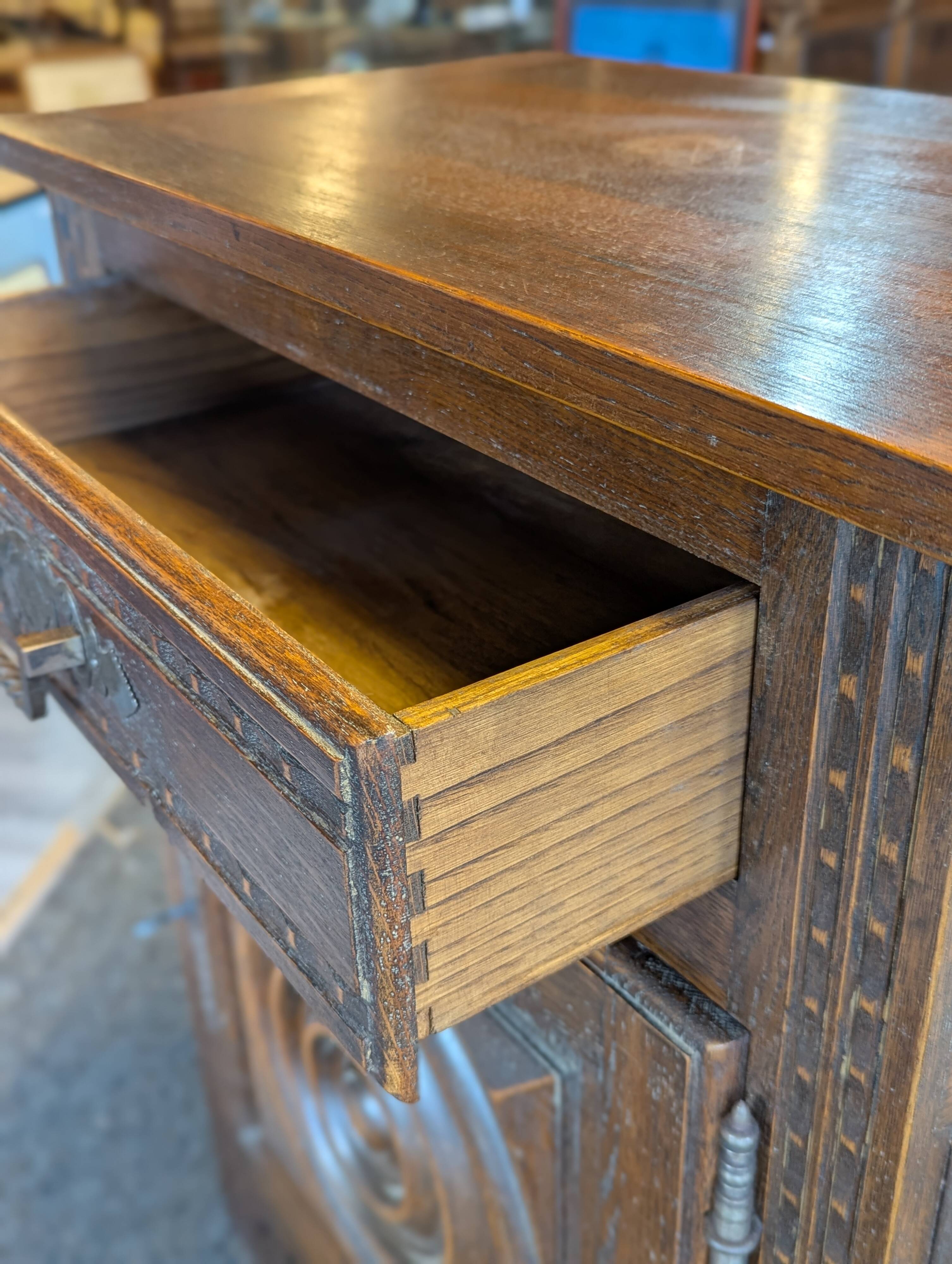 Buffet, Breton jam maker