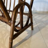 Vintage rattan magazine rack – natural curves and bohemian spirit