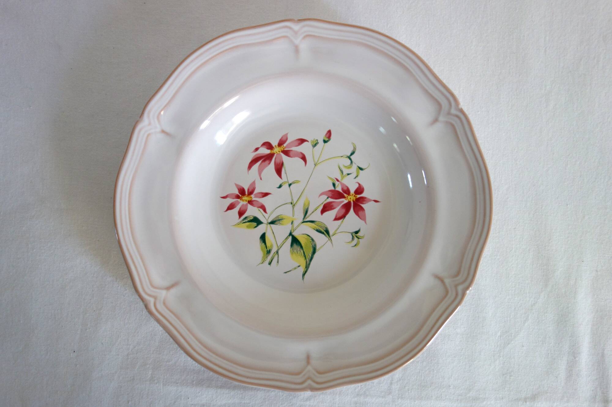 10 deep plates pierre motton for gien circa 1930