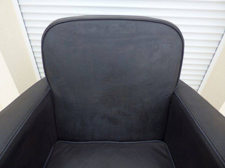 Black grey leather club chair - Very good condition