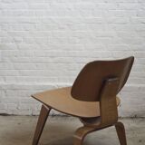 LCW lounge chair in Ash, Charles & Ray Eames, Early Herman Miller