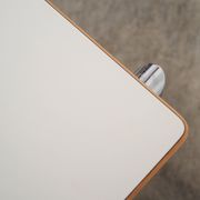 Table laminée, design danois, 2000, fabriquée par Randers Møbelfabrik