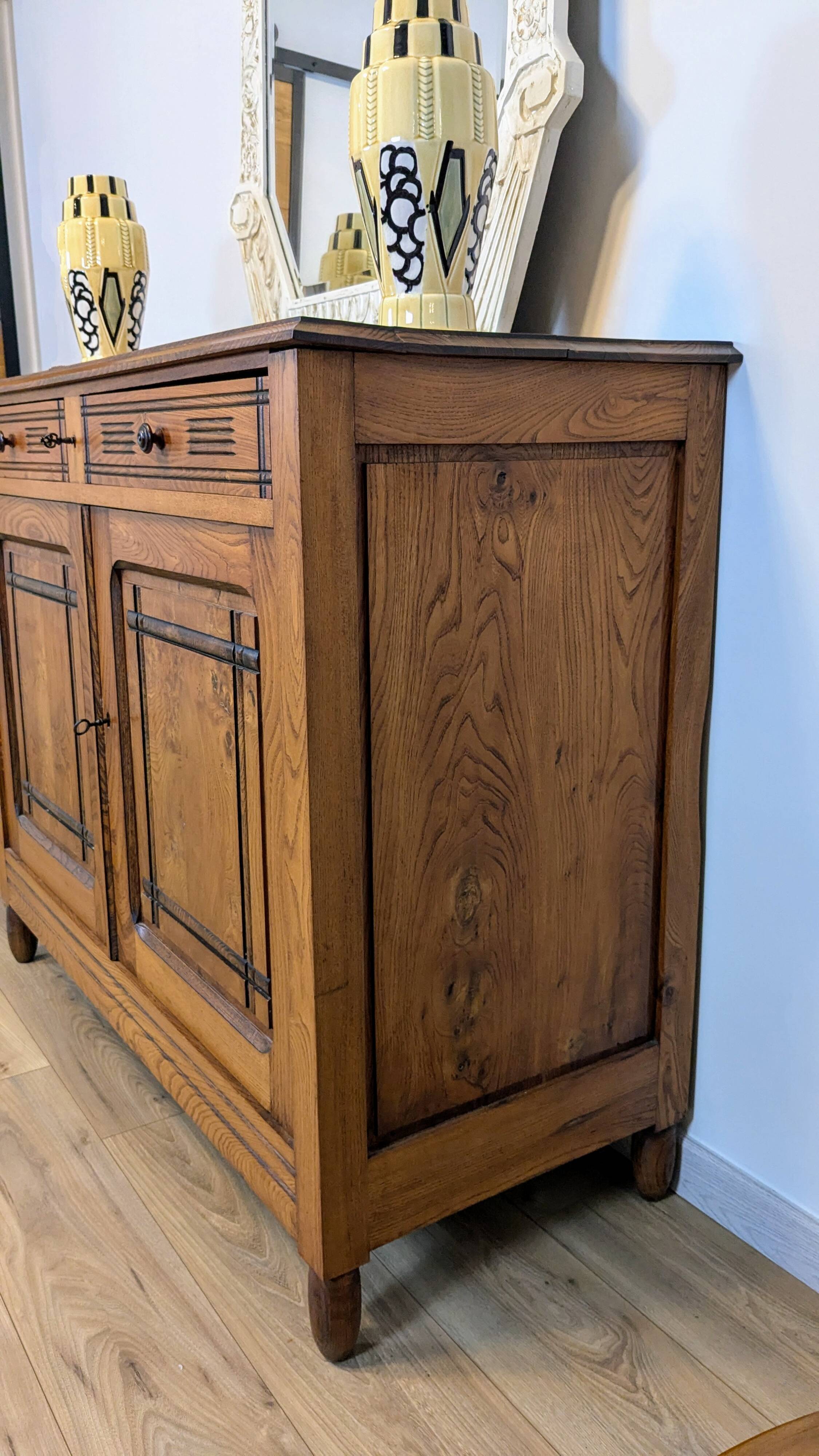 Early 20th century country sideboard in solid wood