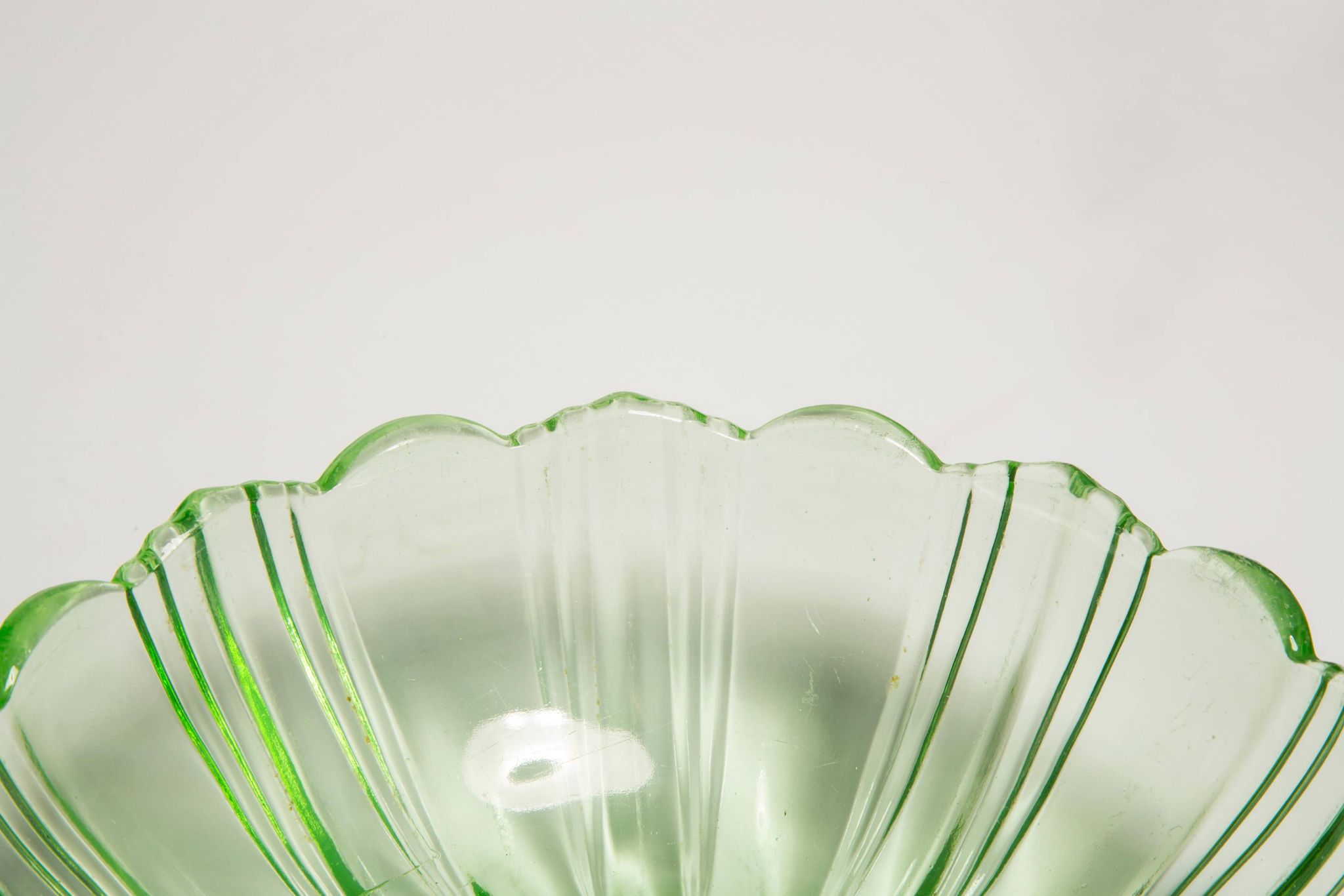 Vintage green decorative plate with flowers from the mid-century, Italy, 1960s.