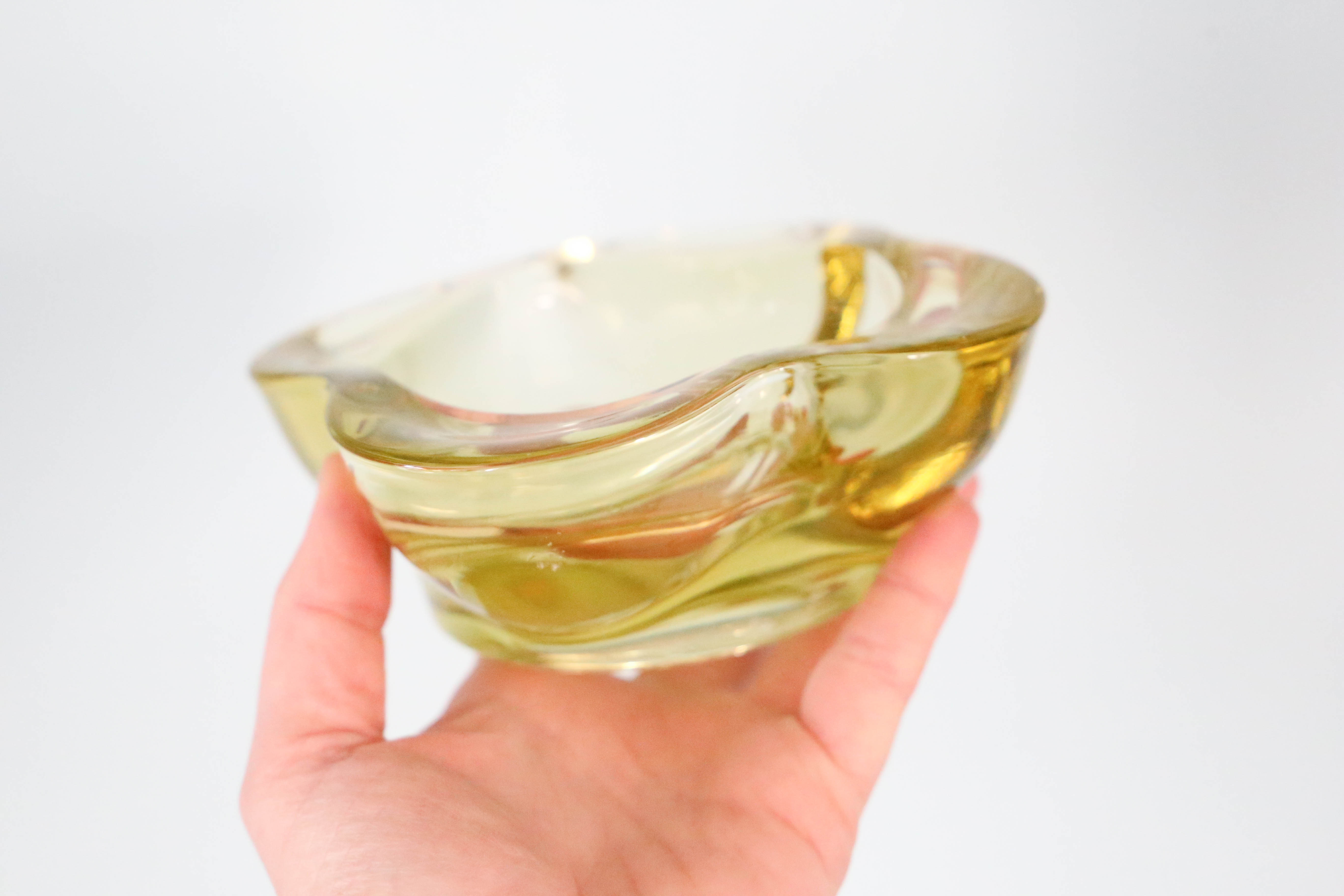 Nice empty yellow crystal pocket, vintage