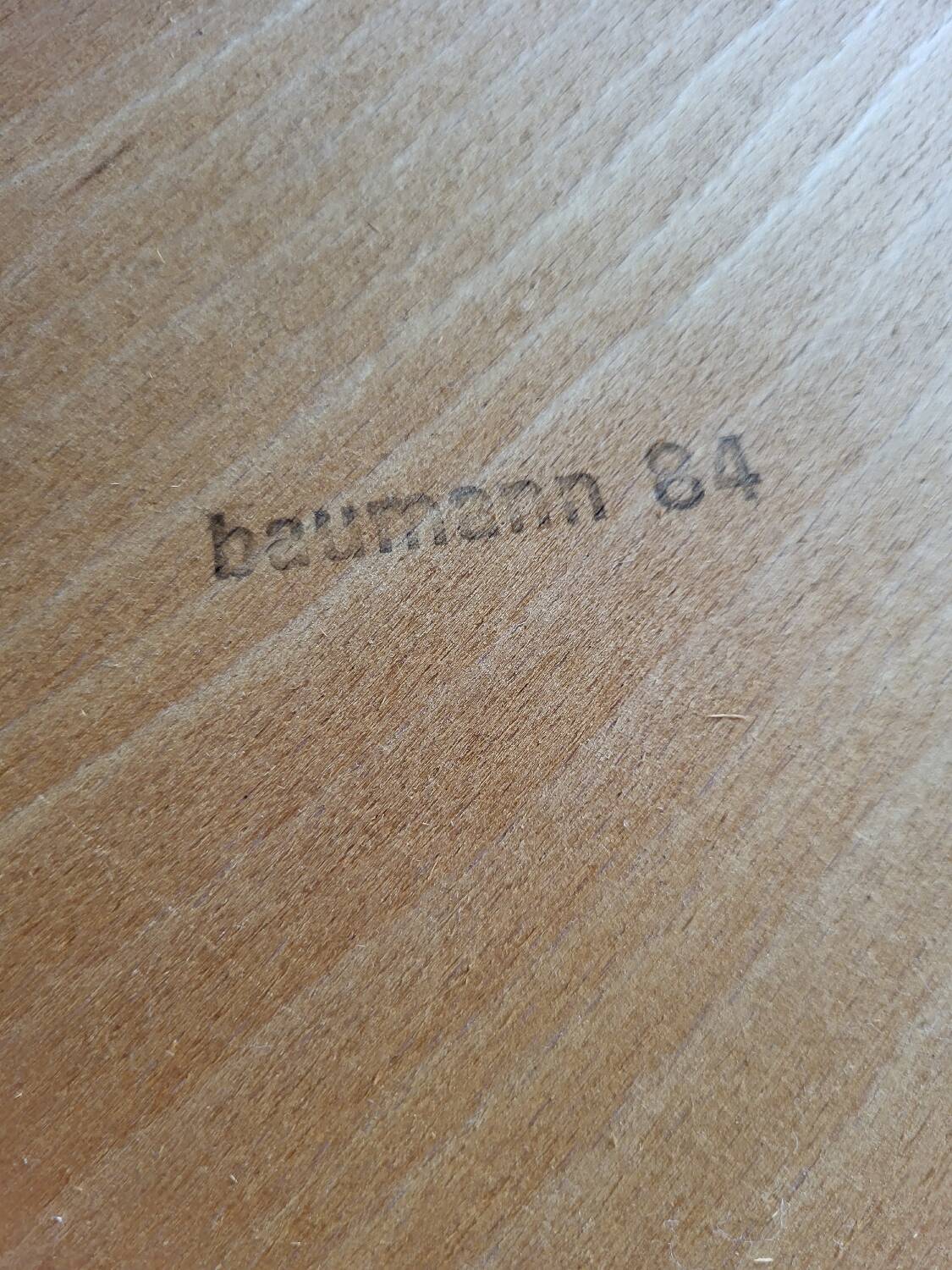 Set of 6 Baumann N°84 vintage chairs in very good condition.