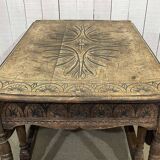 English oak drop-leaf table from the early 20th century