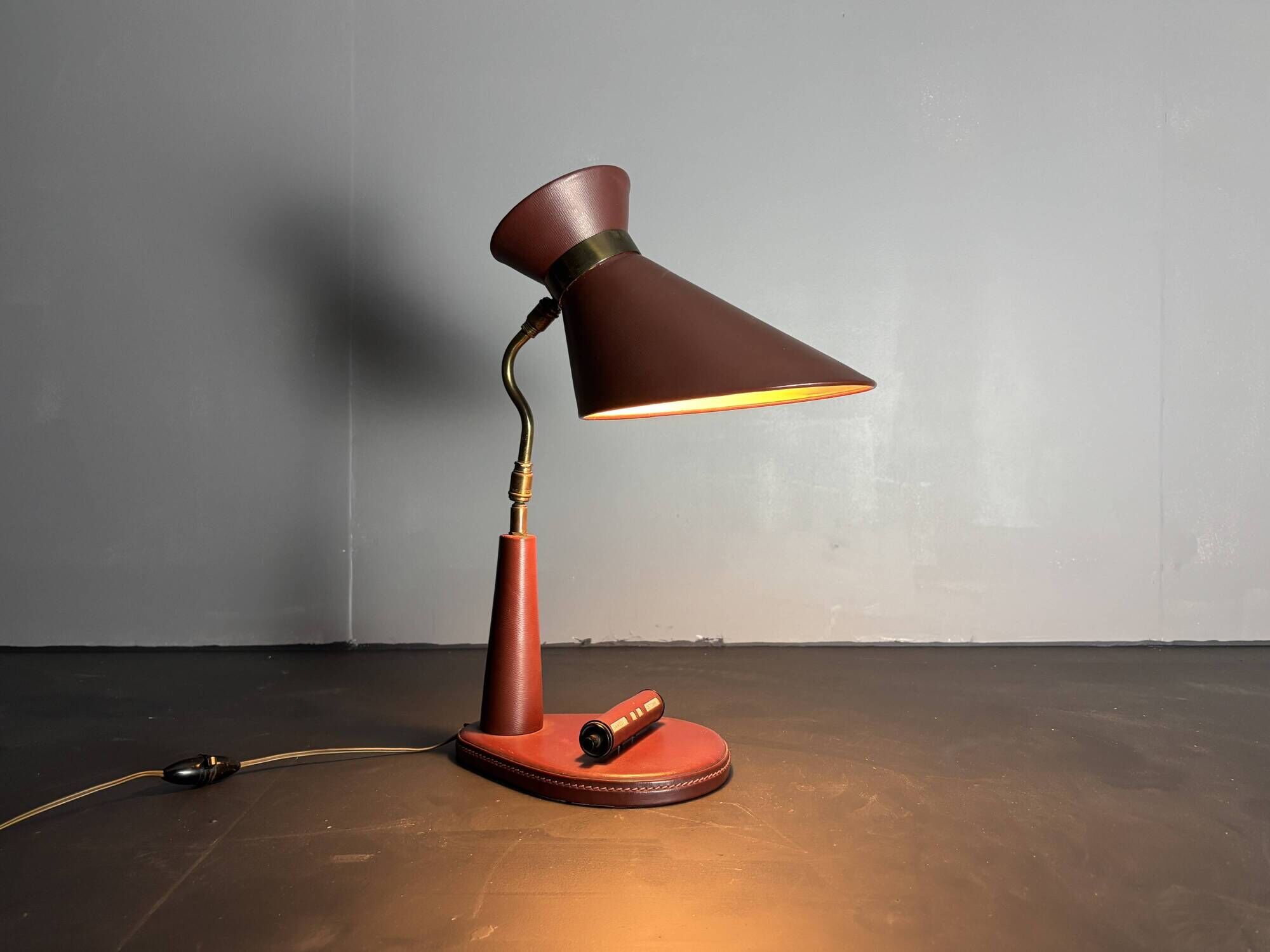 Midcentury leather wrapped French desk lamp style of Jacques Adnet, 1950s